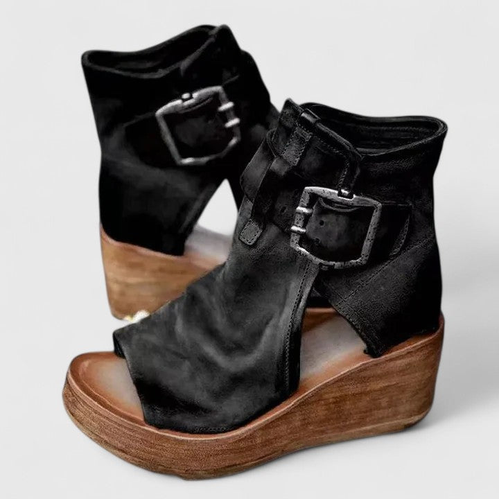 ARIANA – BOLD BUCKLE WEDGE SANDALS