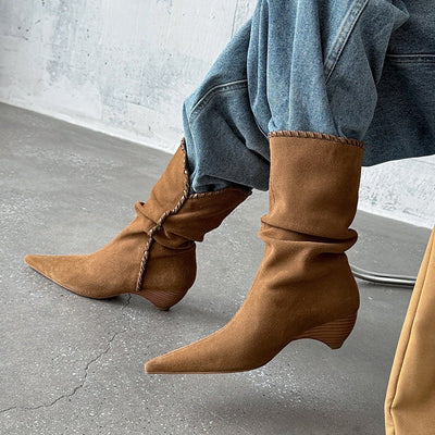 SLOUCHY POINTED BOOTS